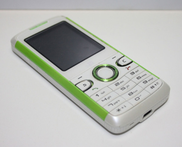 ZTE F100