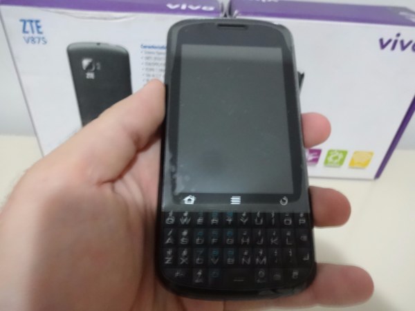 ZTE V875
