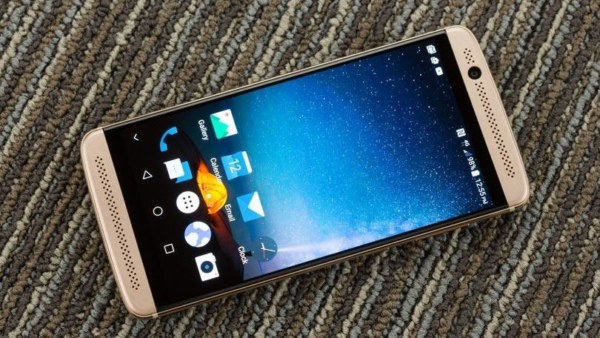 ZTE Axon 7 mini