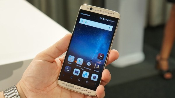 ZTE Axon 7 mini