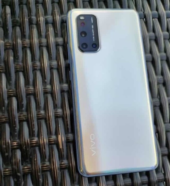 vivo V19